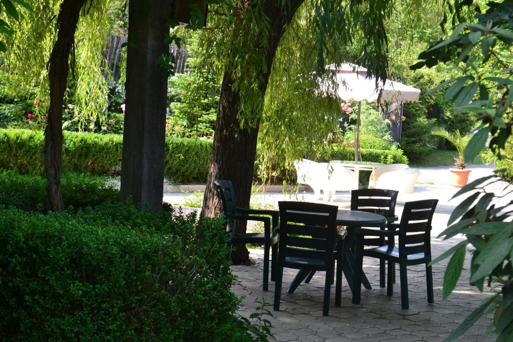 Motion Hotel Боржоми Экстерьер фото